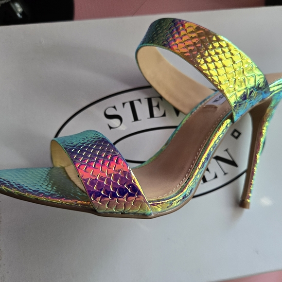 Heels - Picture 1 of 6